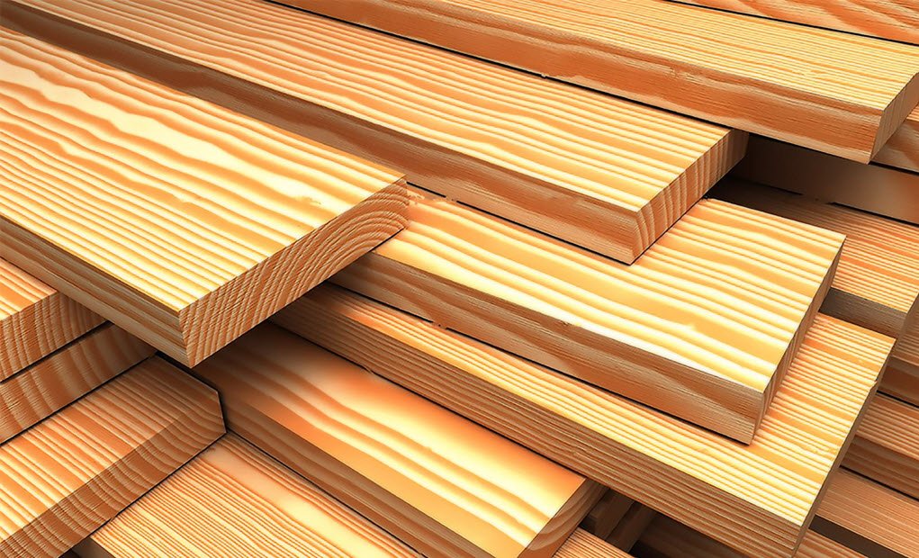 Tablones de madera apilados mostrando su veta